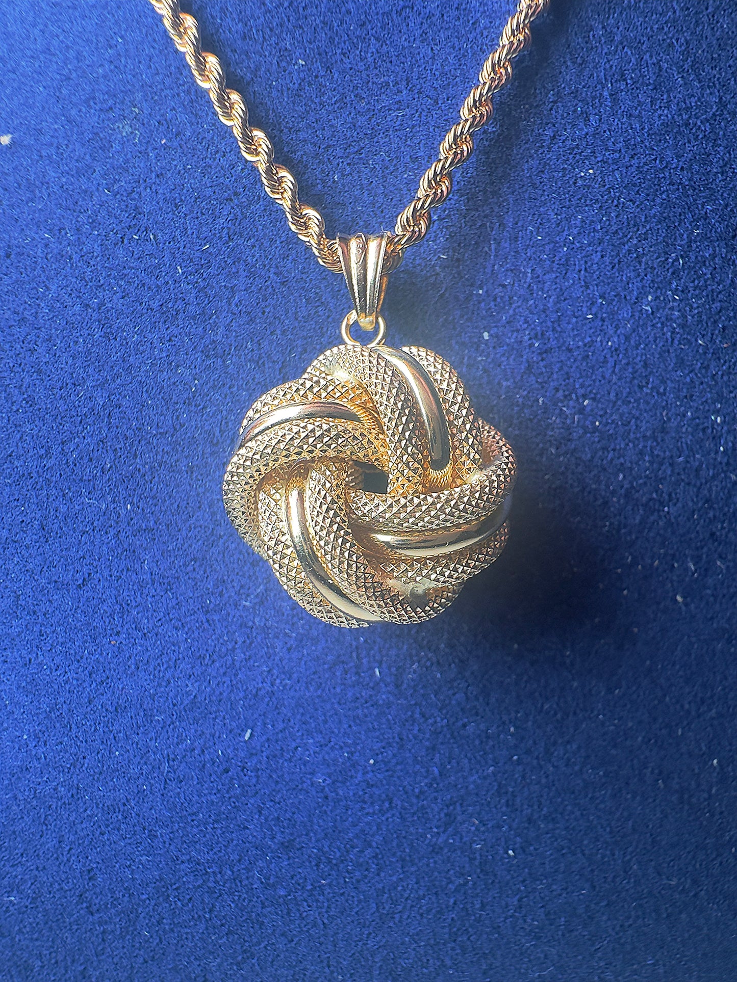 Collier corde pend Noeud