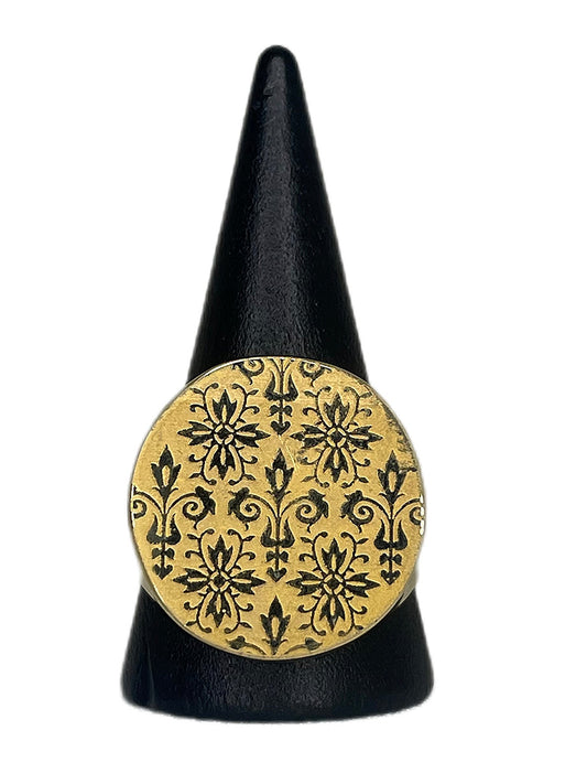 Chevalière ronde lys